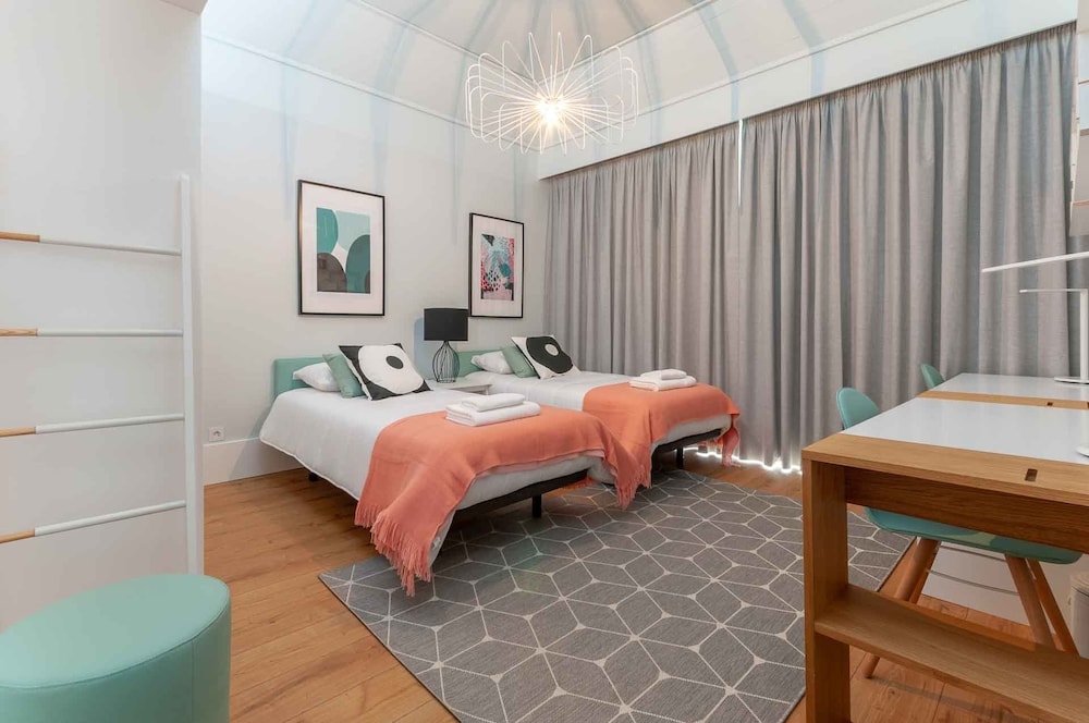 NLC Rooms and Suites 34/34