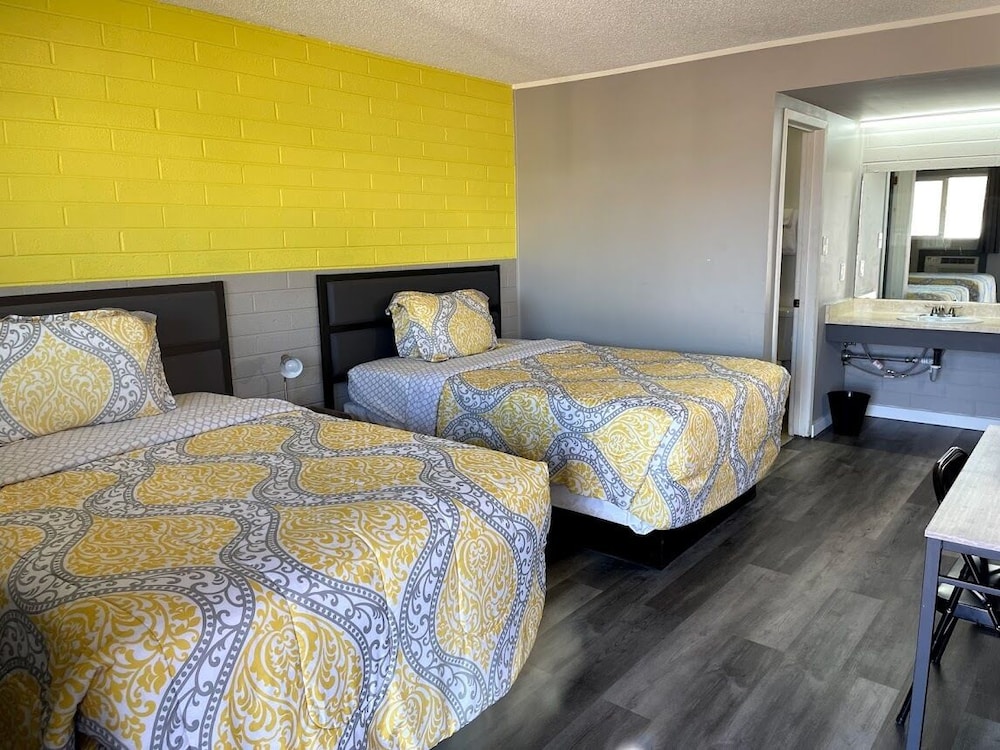Belle-Aire Motel 24/58