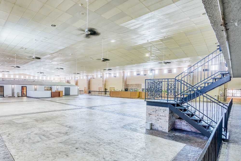 Hotel Monroe LA I-20 21/29