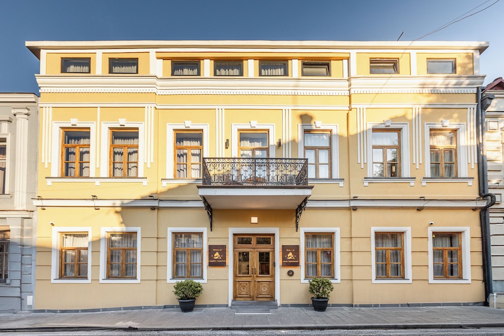 The Blue Fox Hotel, Tbilisi in TBILISI