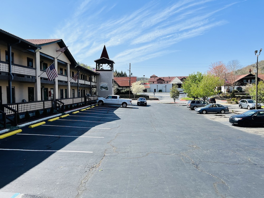 Alpine Valley Inn 8/9