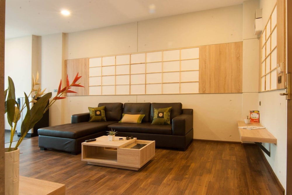 Zenith Residence Hotel 33/45