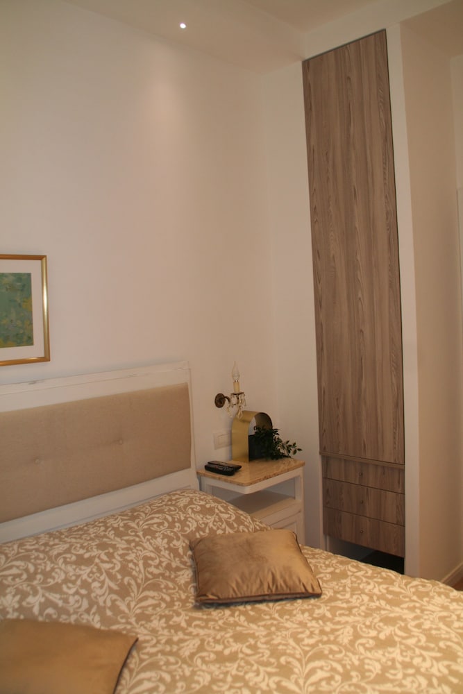 Edera e Camelie 22/30