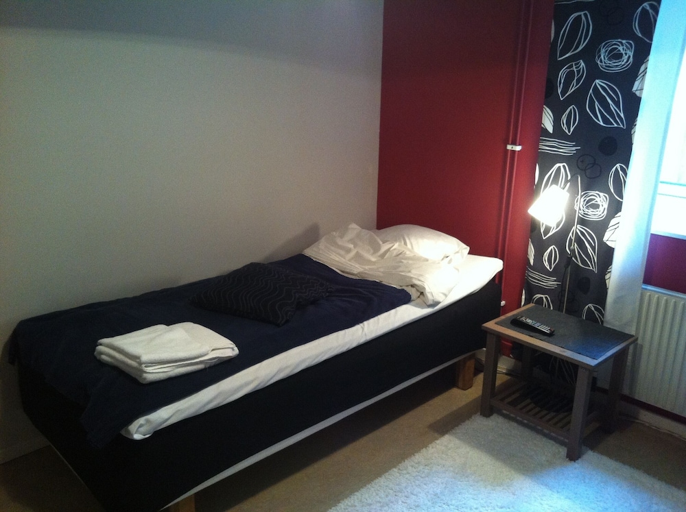 City, Apartment, 5 Beds 3/5