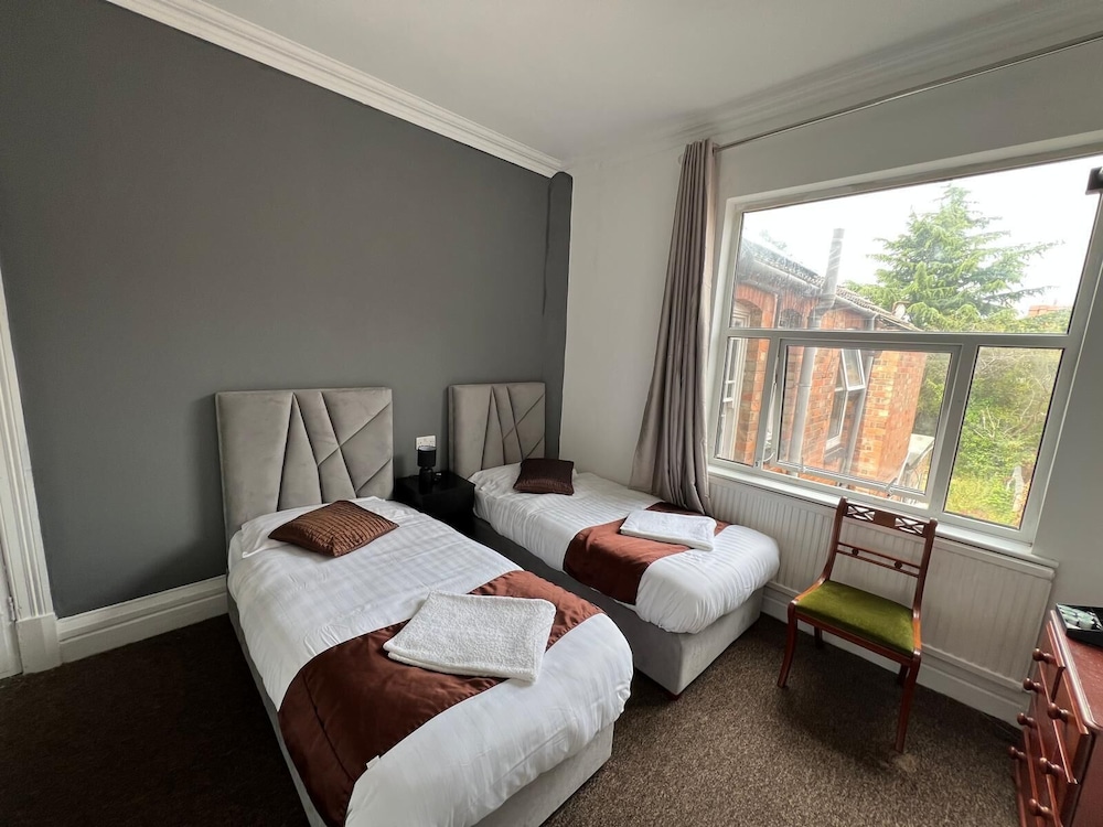 Campbell S Guest House 11/50
