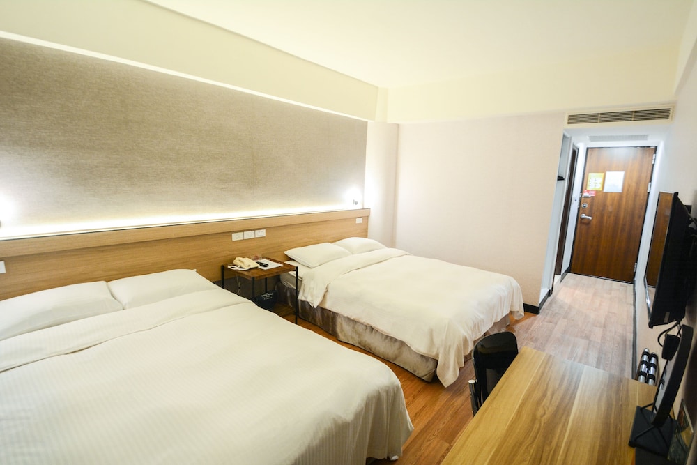 CLASSIC, QUADRUPLE, 2 DOUBLE BEDS