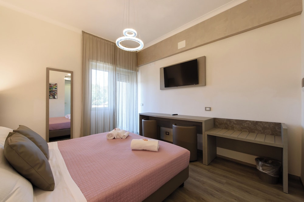 SUPERIOR, DOUBLE BED