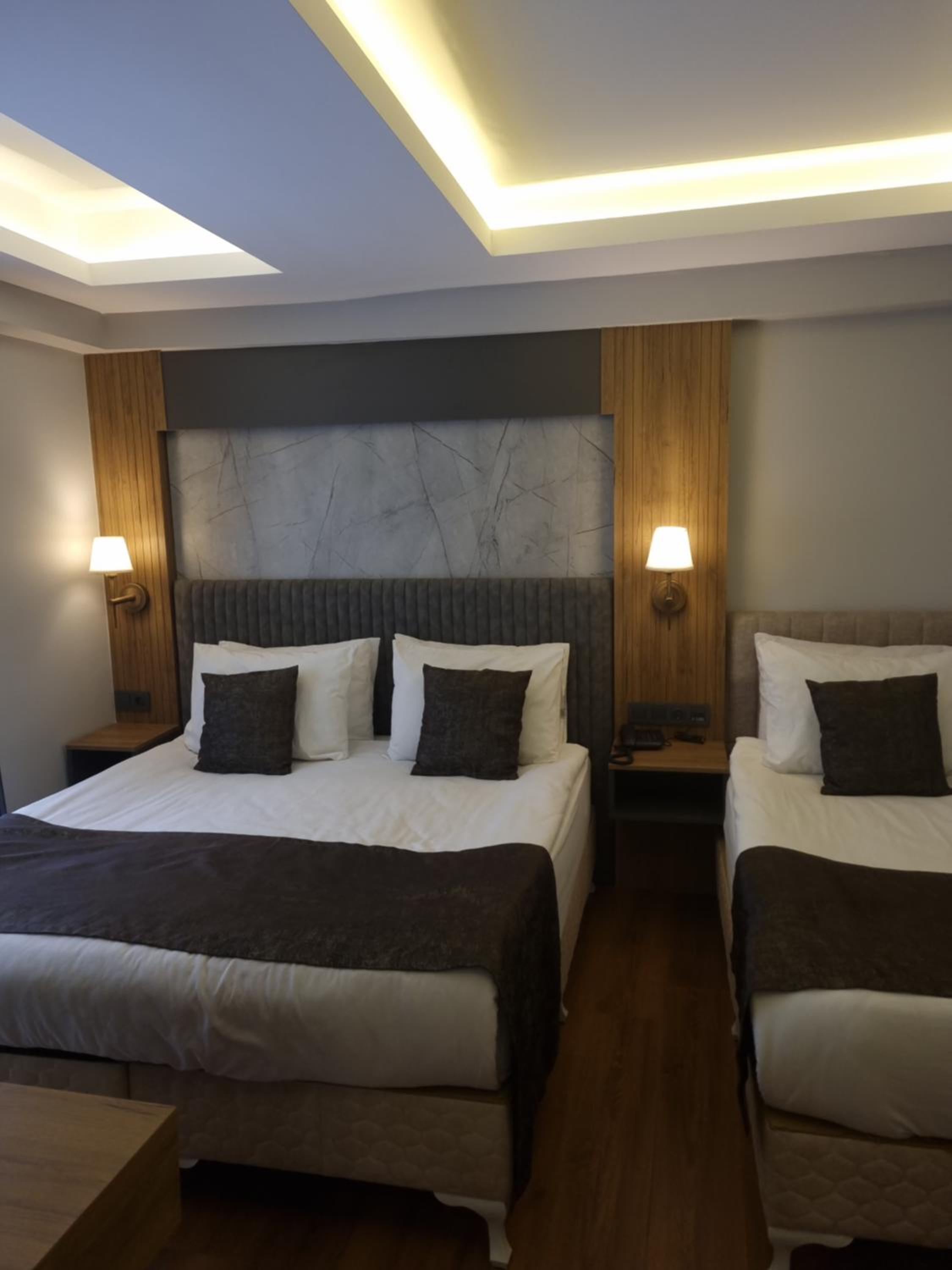 Economy, Triple, Single Bed
