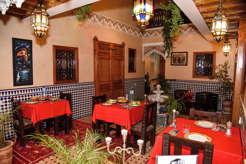 Riad Zanouba 22/27