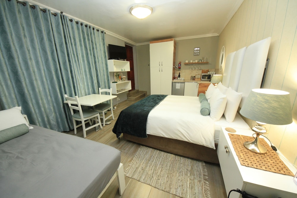 1 BEDROOM, COMFORT