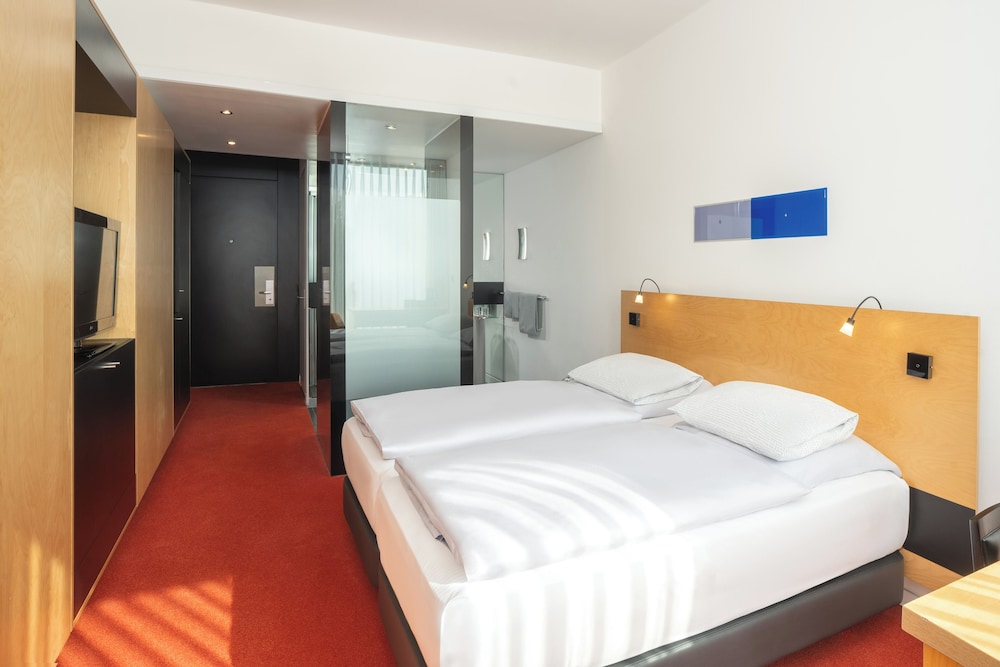 Innside By Melia Dusseldorf Seestern 21/61