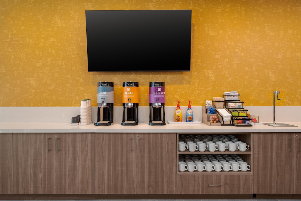 Home2 Suites by Hilton Riverview Tampa 42/54