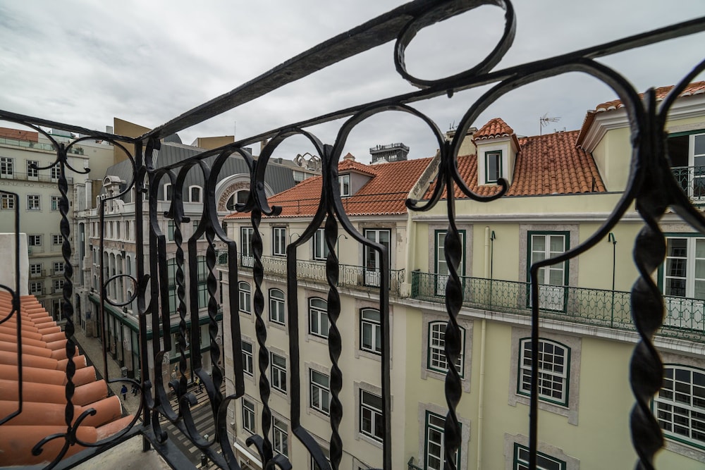 Dare Lisbon House 48/73