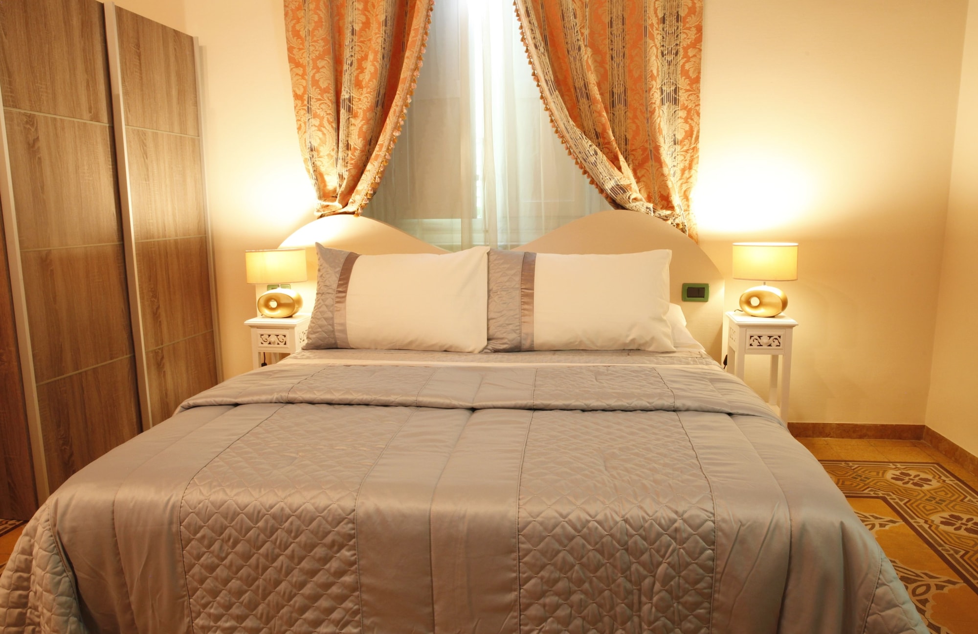 غرفة بسرير مزدوج، Lucca Relais 4/10