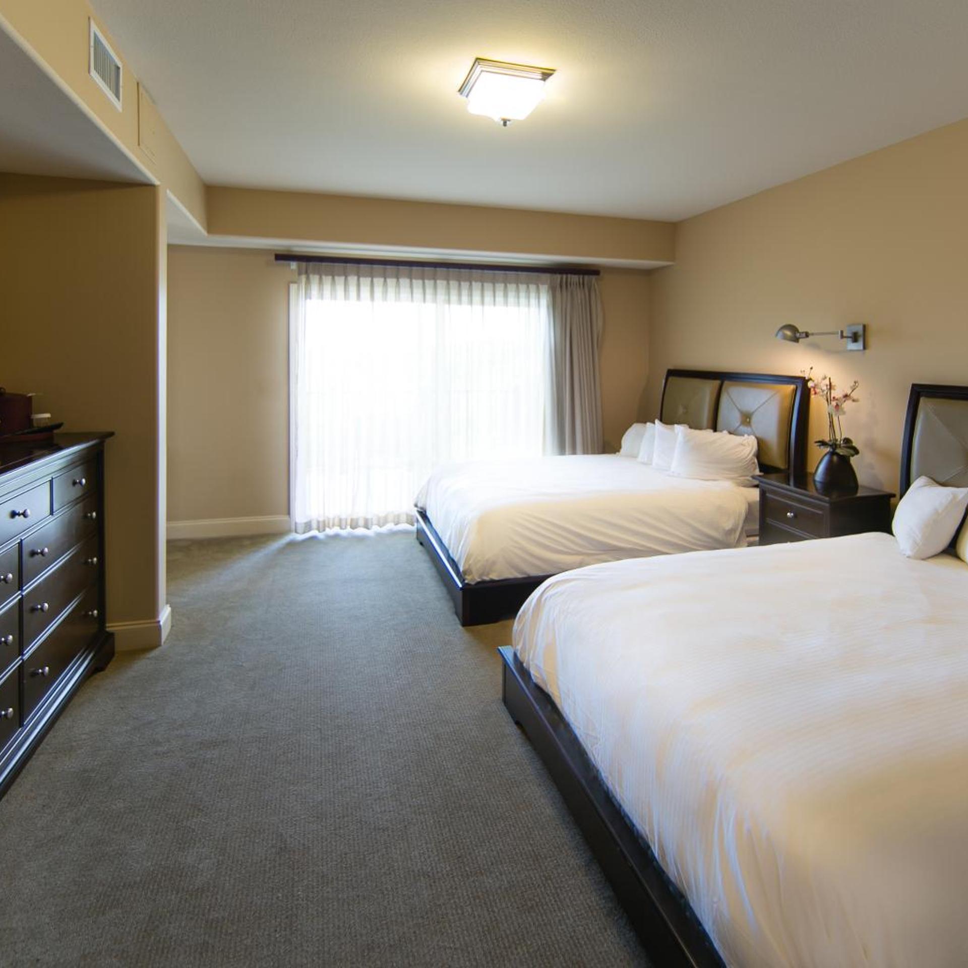 2 Bedrooms, Suite