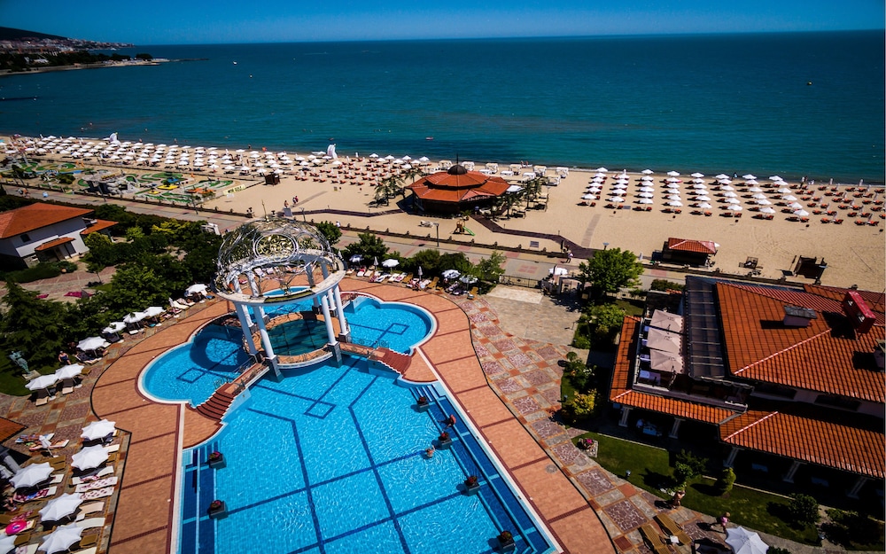Hotel Helena Sands 27/50
