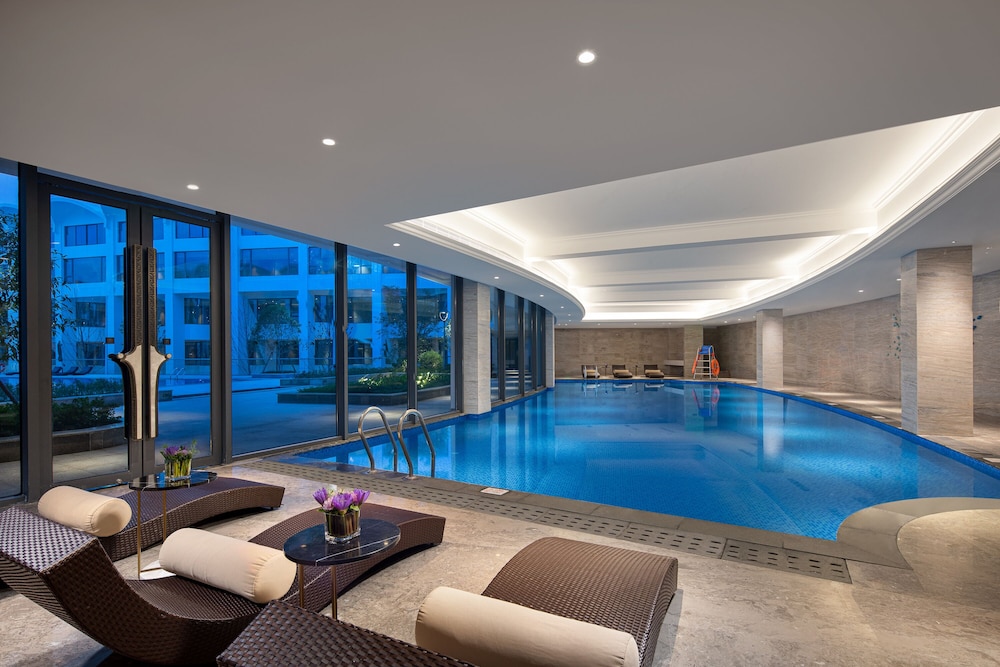 White Swan Hotel (Taizhou International Conference Center) 13/22