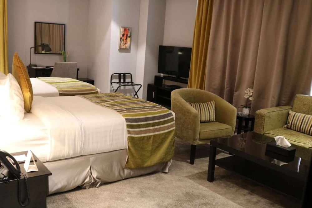 بست ويسترن بلس الفرسان(Plus Fursan Hotel) 23/44