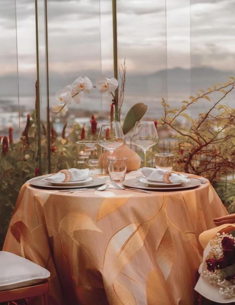 Vivere Suites 24/62