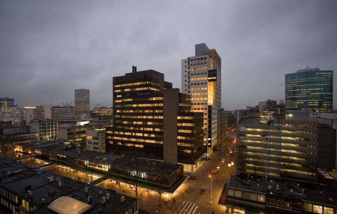 The James Hotel Rotterdam 2/6