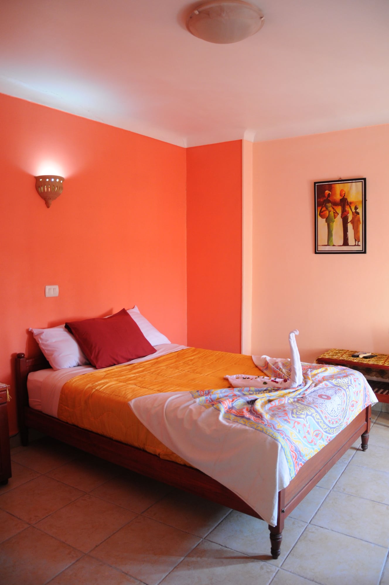 ROOM, SINGLE