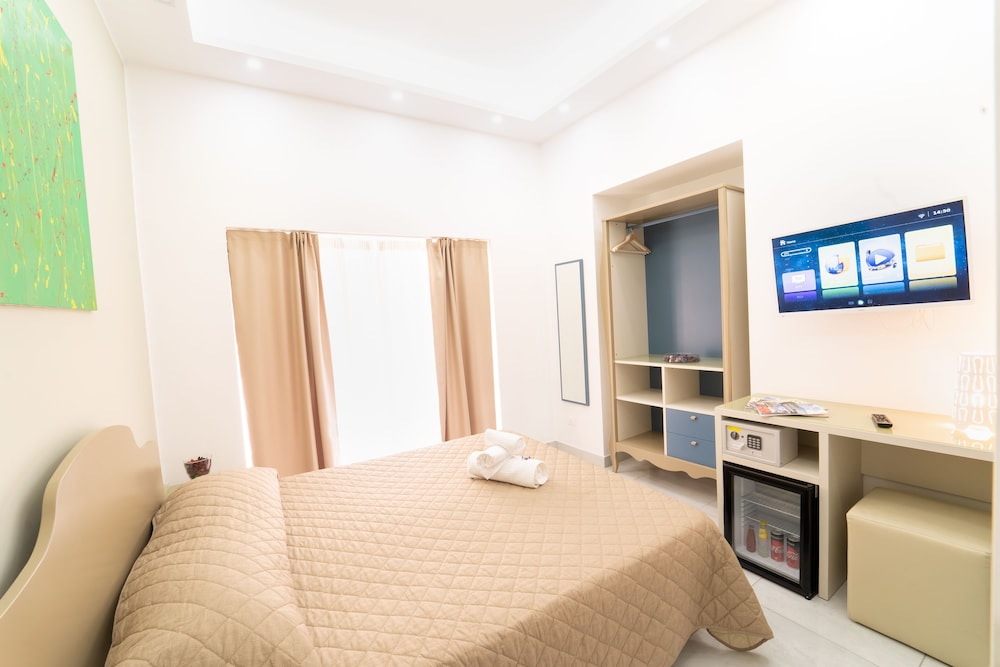 Standard, Queen Bed, Annex