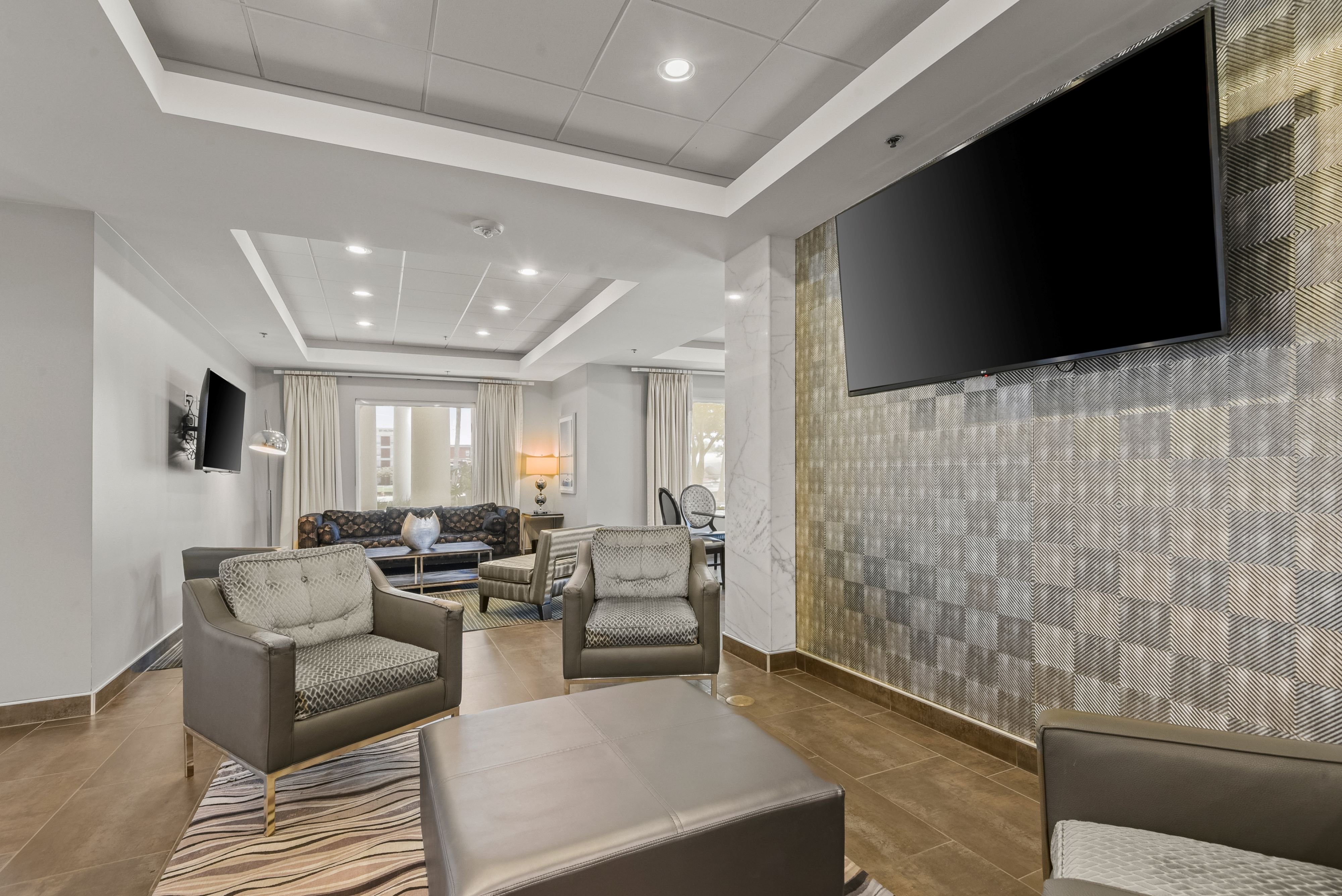 Holiday Inn Express Hotel And Suites Gonzales 44/71