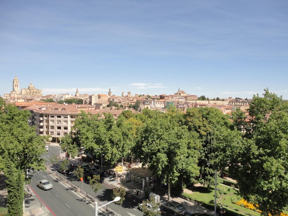 Los Arcos 49/51