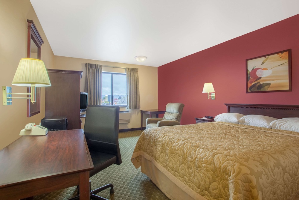 Super 8 By Wyndham Butte Mt 28/51