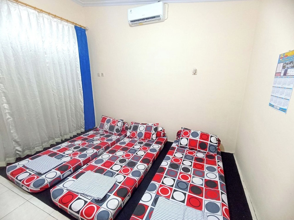 Bahagia Sederhana Home Stay - Hostel by ZUZU 19/50