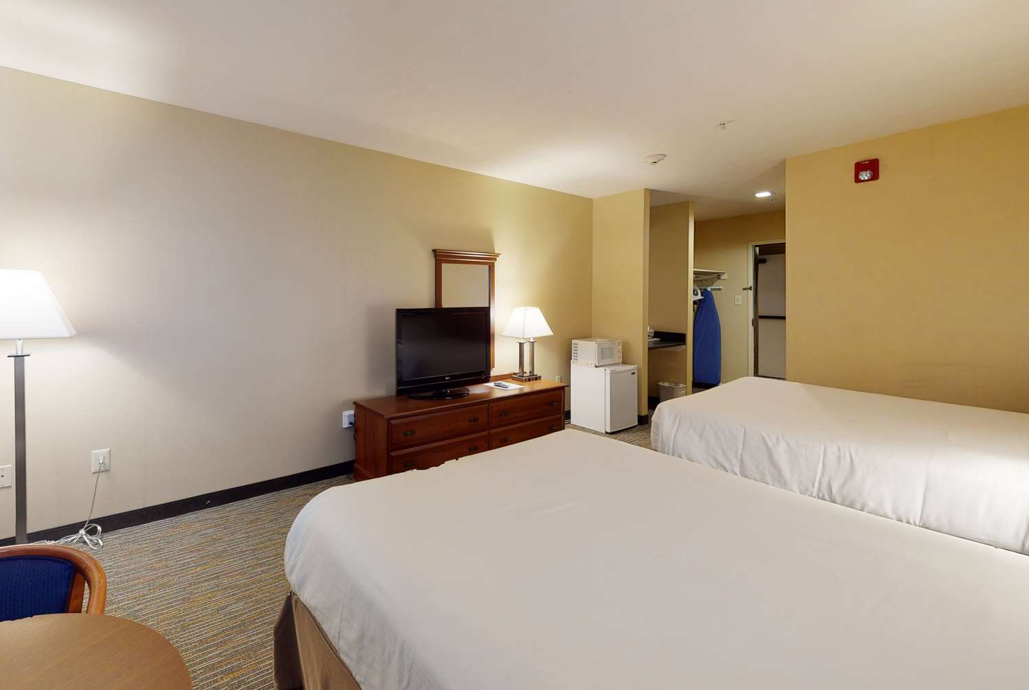 Ramada by Wyndham Strasburg 10/24