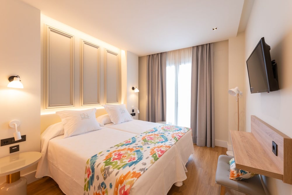 LA PUERTA DE NERJA HOSTAL BOUTIQUE 11/38
