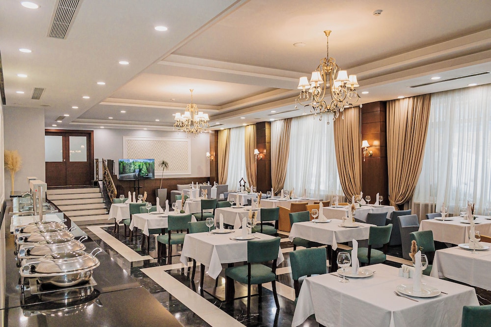 Comfort Hotel Astana 55/70
