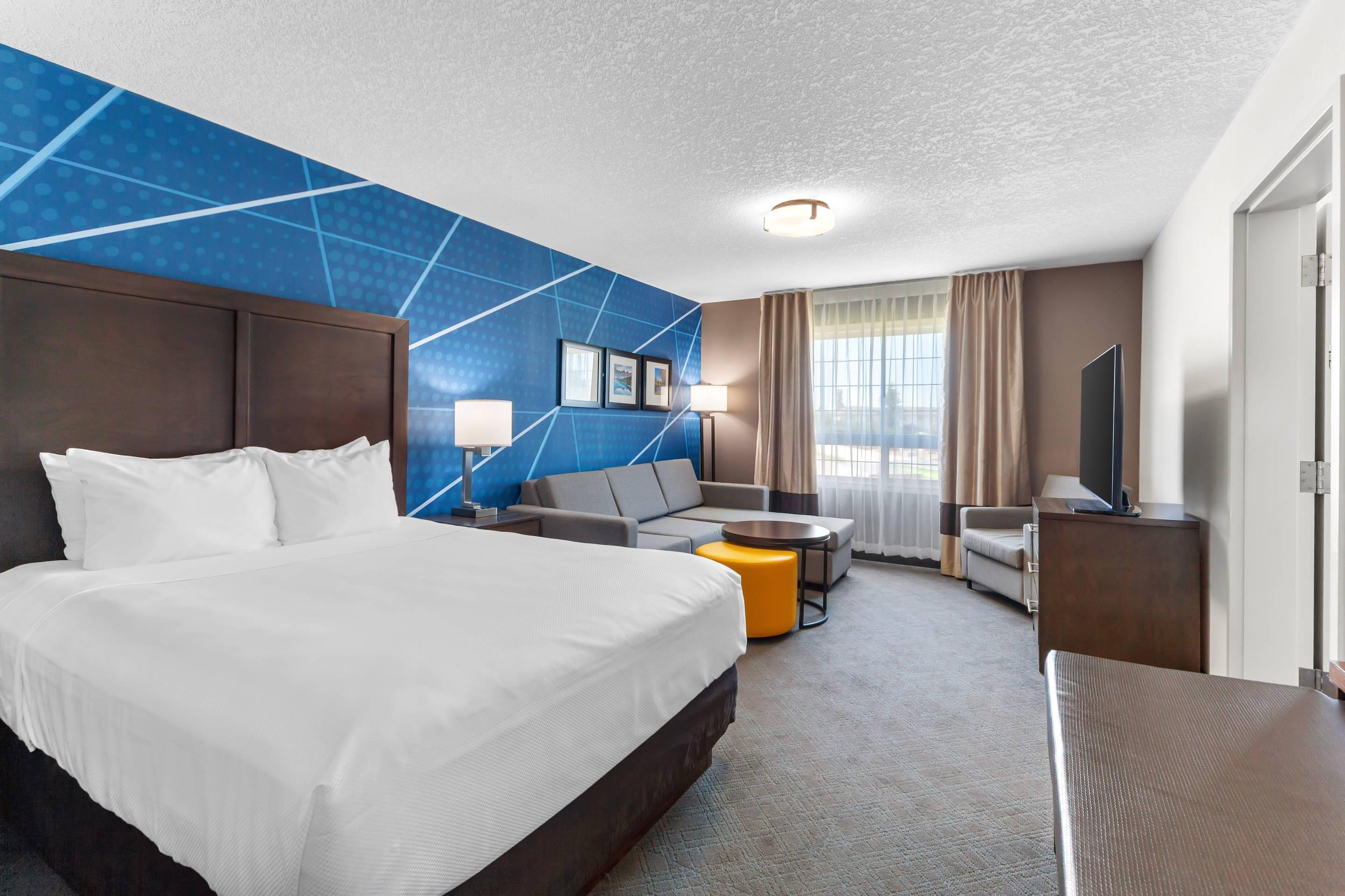 Upgrade, King and Queen Bed