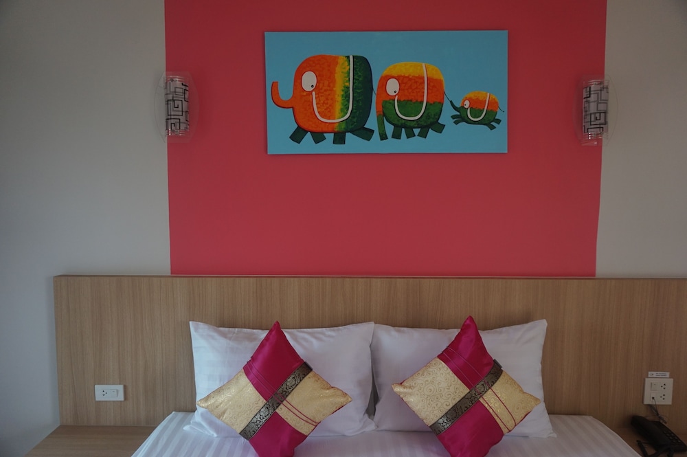 Phant At Thalang Service Apartment 26/32
