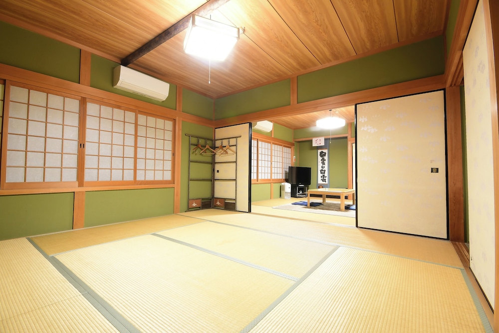 Comfort, 4 Futon Beds