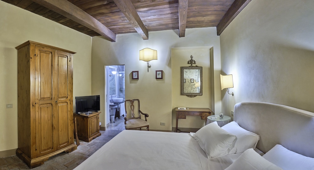 Castello Di Montegridolfo Spa Resort 41/89