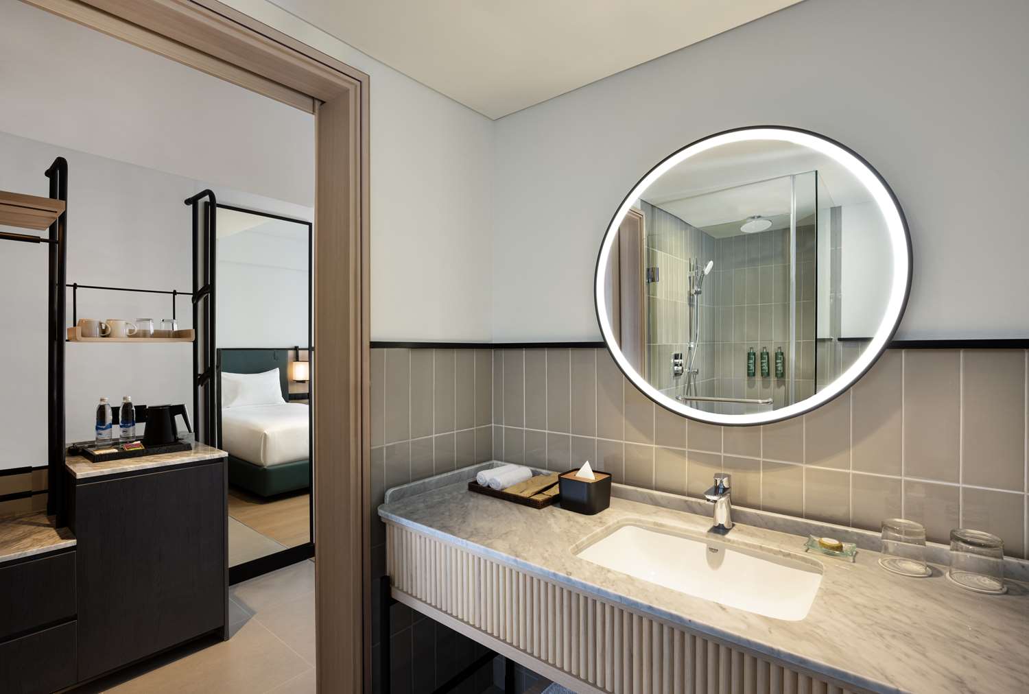 غرفة بسرير كينج بشرفة، Hilton Garden Inn Bali Nusa Dua 2/8