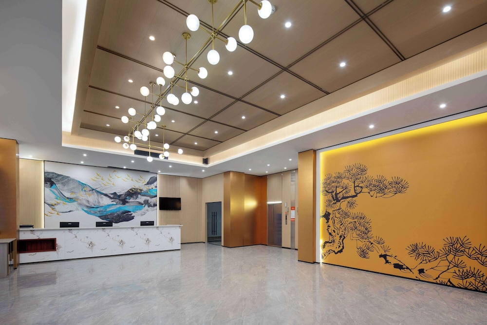 Hawthorn by Wyndham Guangzhou Baiyun Airport 3/20