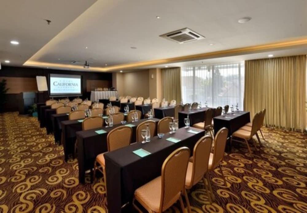Hotel California Bandung 40/42
