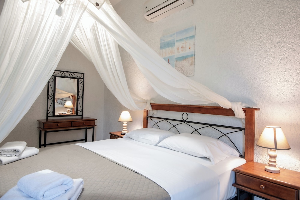 Athina Villas 6/56
