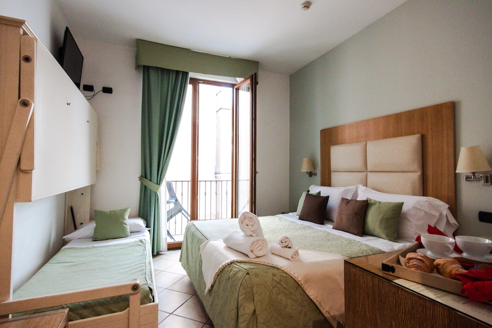 Sorrento City Hotel 40/76