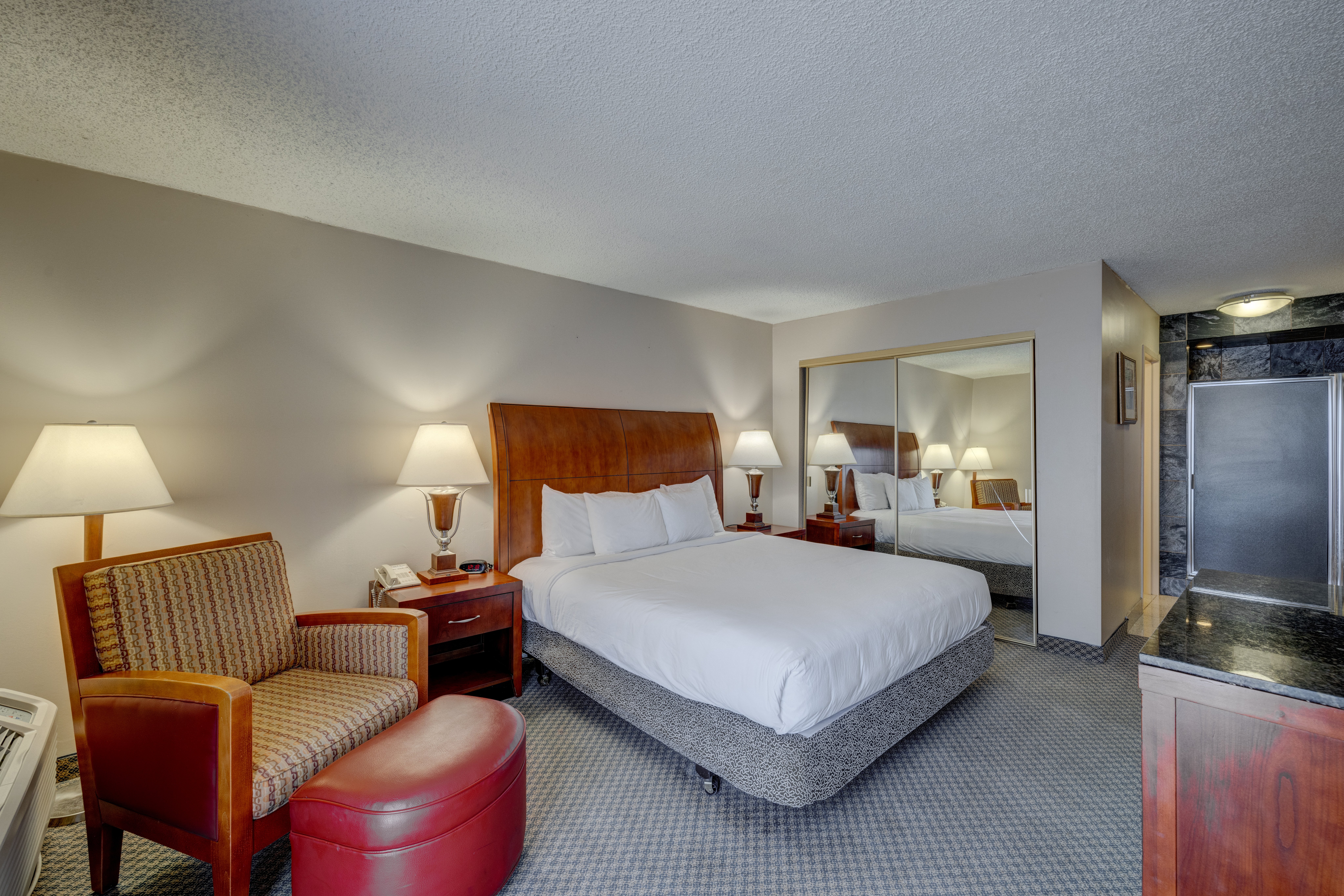 Riverside Hotel & Conference Center 27/60