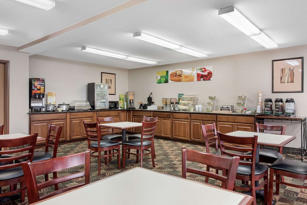 Quality Inn & Suites Lebanon I-65 26/38