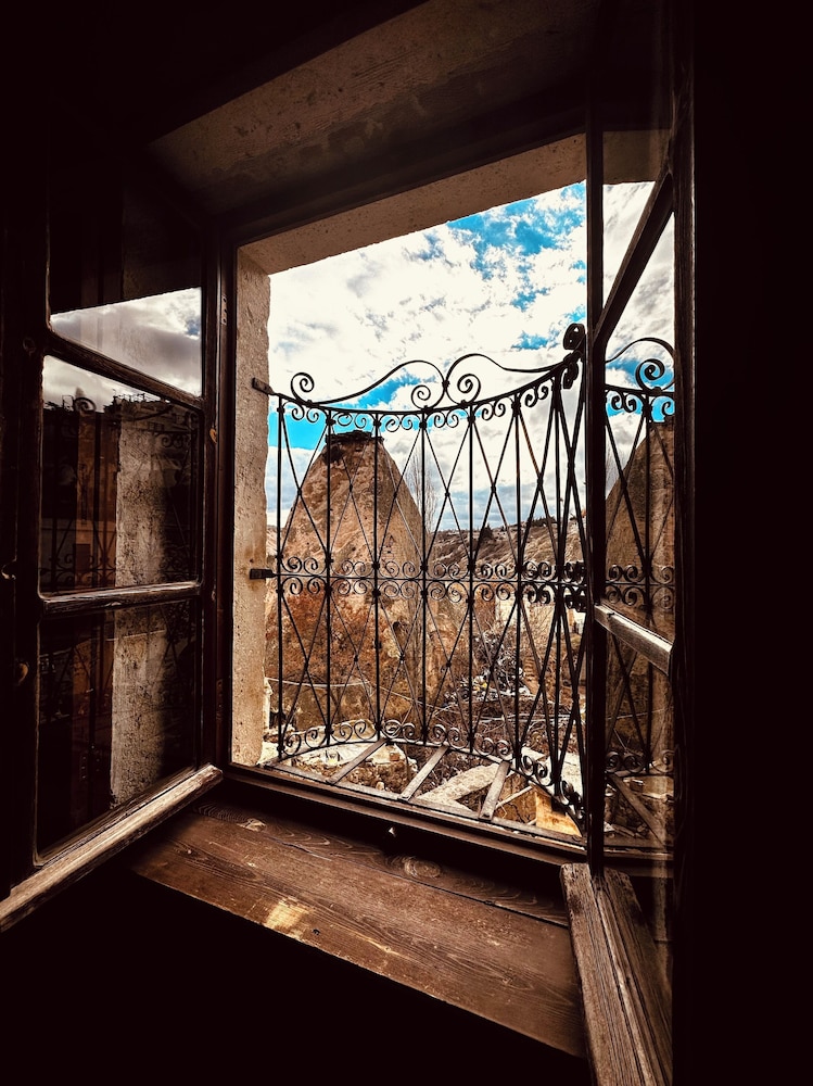 Les Maisons De Cappadoce 28/75