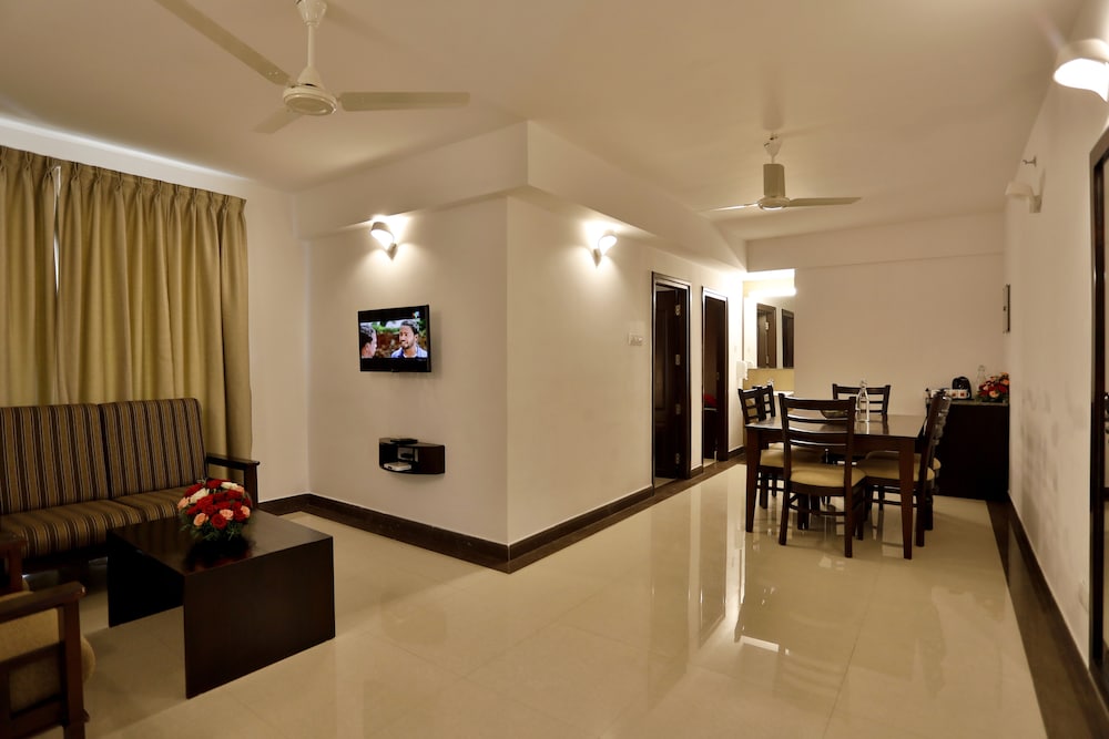 Sterling Thekkady 51/66