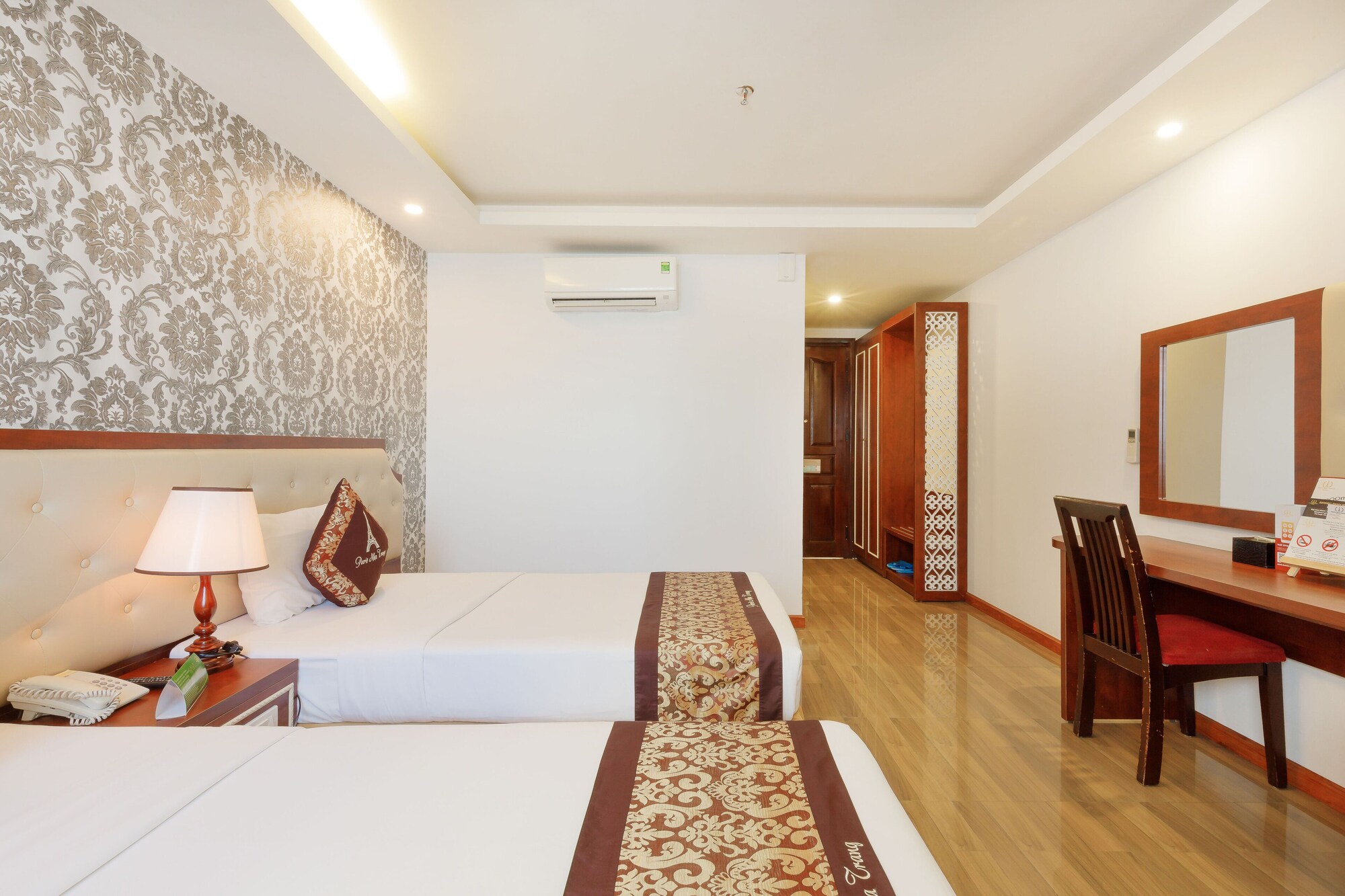 EXECUTIVE, DOUBLE BED, SEA VIEW, BALCONY