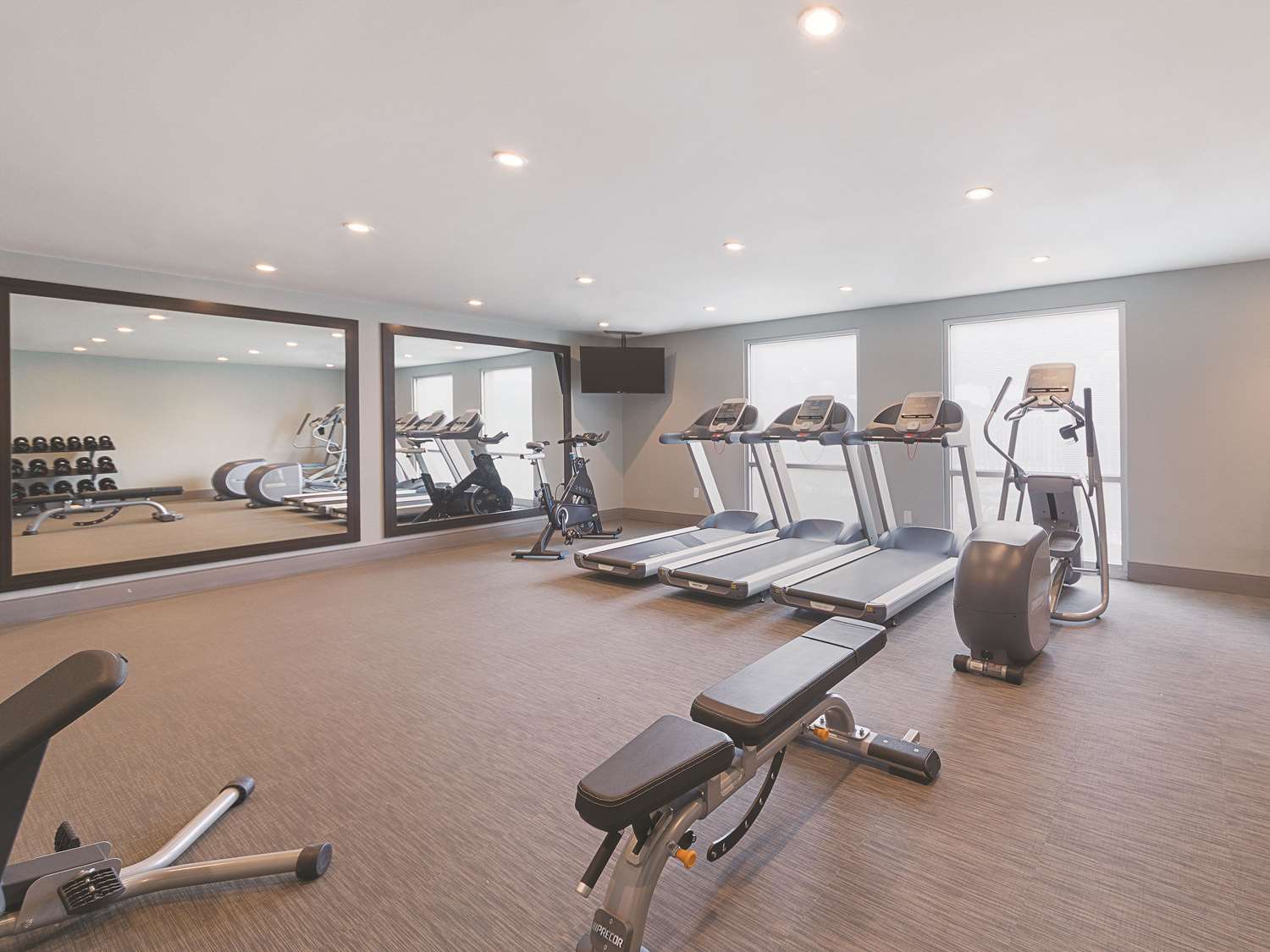 La Quinta Inn & Suites by Wyndham Austin Round Rock 11/16