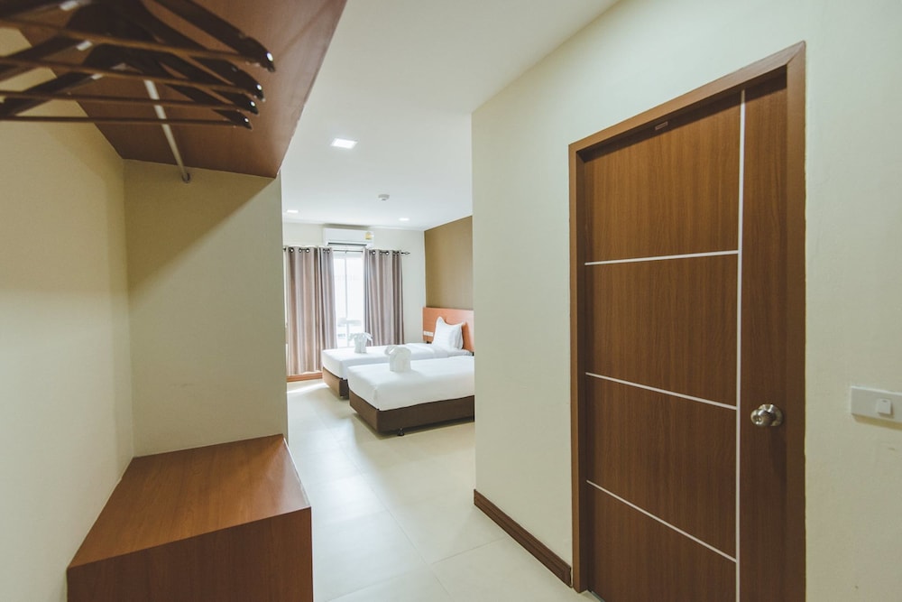 De V Loft Hotel 24/25