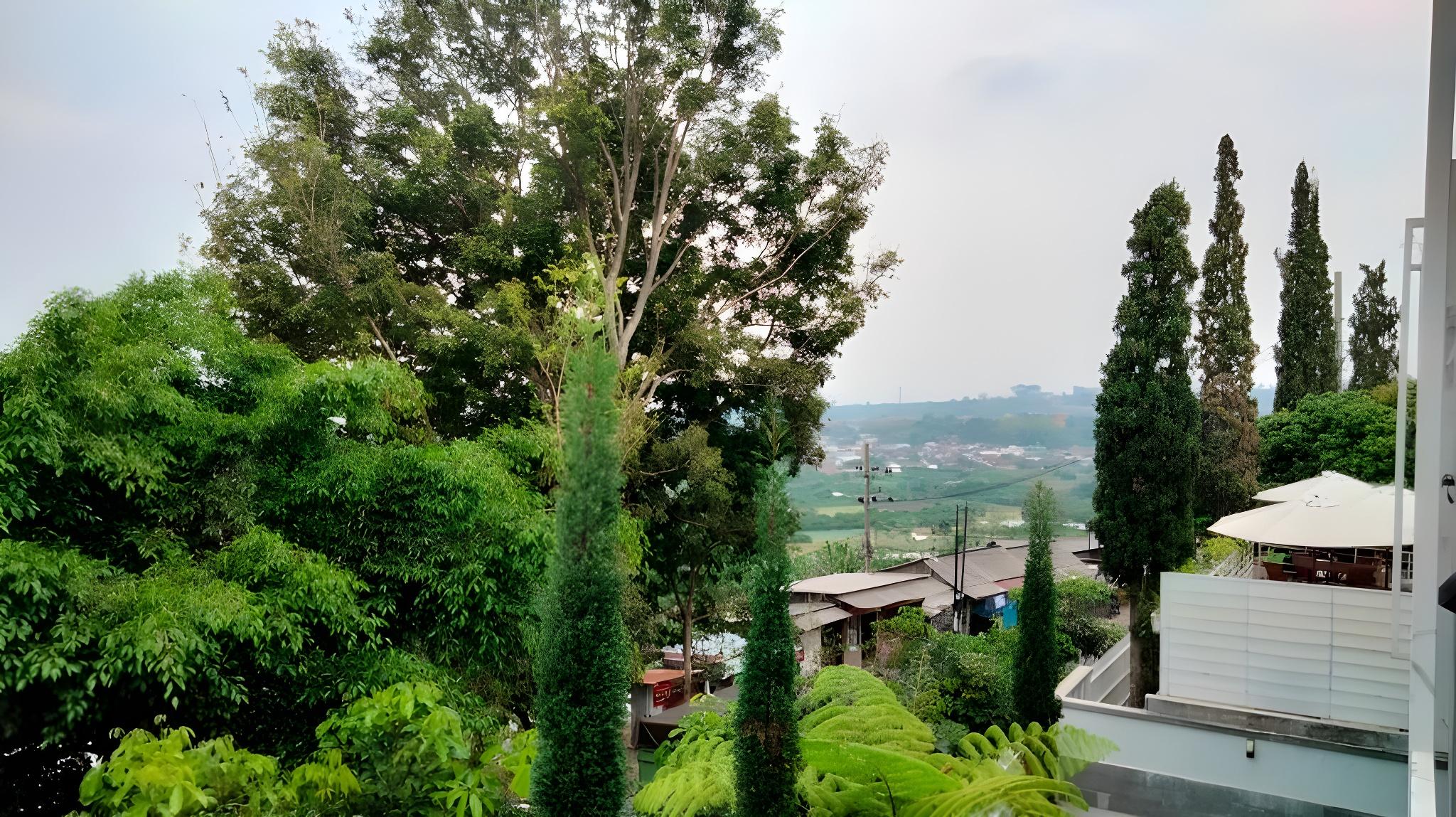 Sinergi Hotel & Villa 21/24